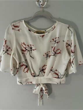 Tie-Back Floral Crop Top in White with Blush Floral